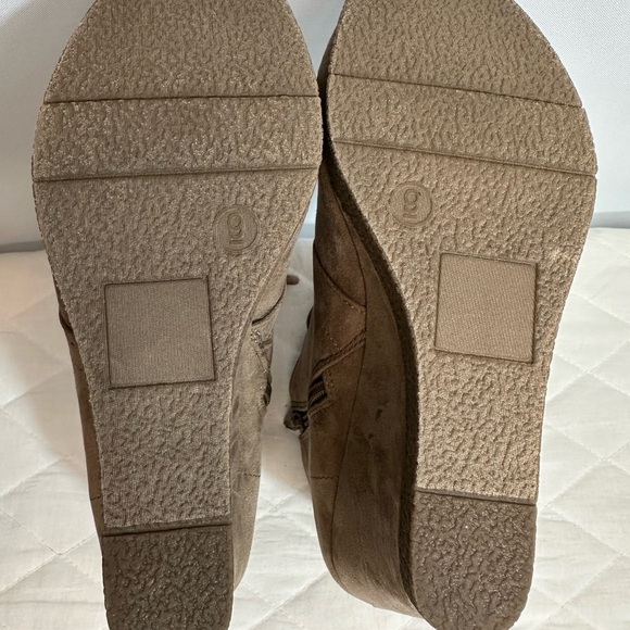 Merona Womens Size 9 Suede Wedge Heel Booties Boots Lace Up Zipper Closure Tan - Picture 9 of 11